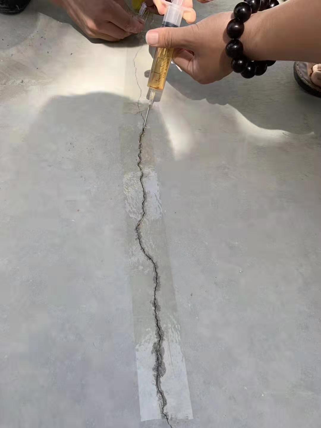 环氧树脂低粘度灌缝胶(pic1) 环氧树脂低粘度灌缝胶(pic1)
