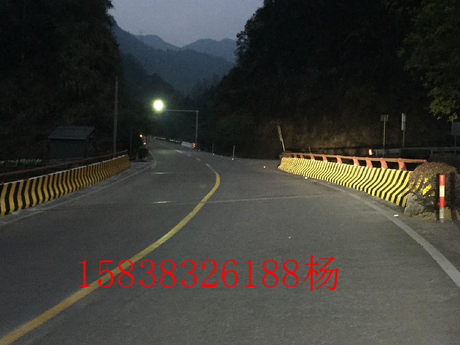 超广角（雨夜）立面反光标记涂料(pic2)