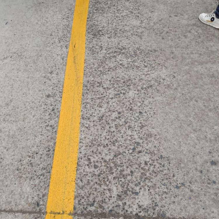 水泥地面快速修补材料(pic1) 水泥地面快速修补材料(pic1)