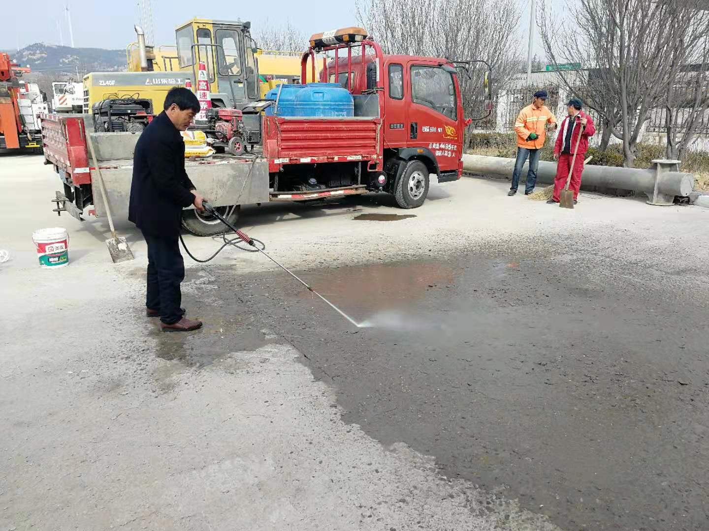 混凝土路面快速修补材料(pic1) 混凝土路面快速修补材料(pic1)
