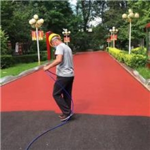 彩色陶瓷防滑颗粒(彩色陶瓷防滑路面施工工